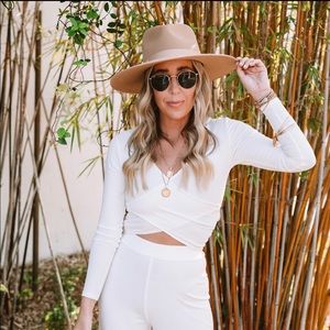 L Space Ribbed White set